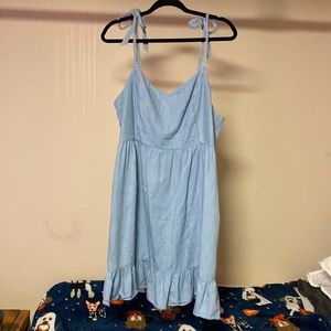 XL light blue chambray frilled dress